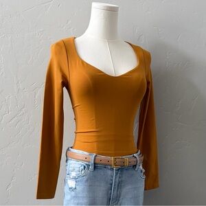 Dynamic Seamless Sweetheart Crop Top Mustard Long Sleeve Stretch